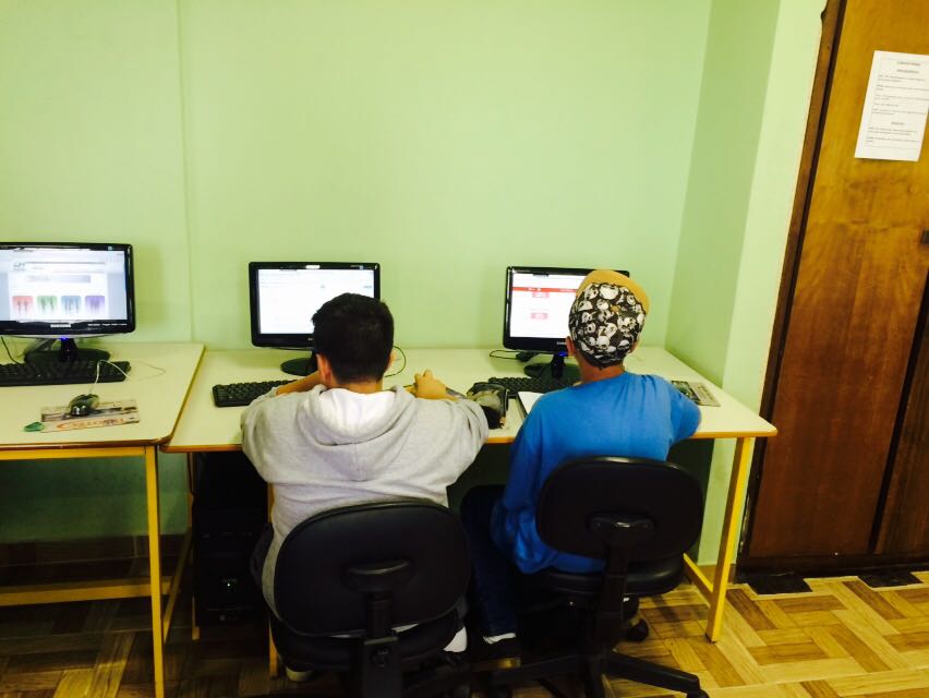 Pesquisa_e_gr_fico_no_computador_-_foto_6